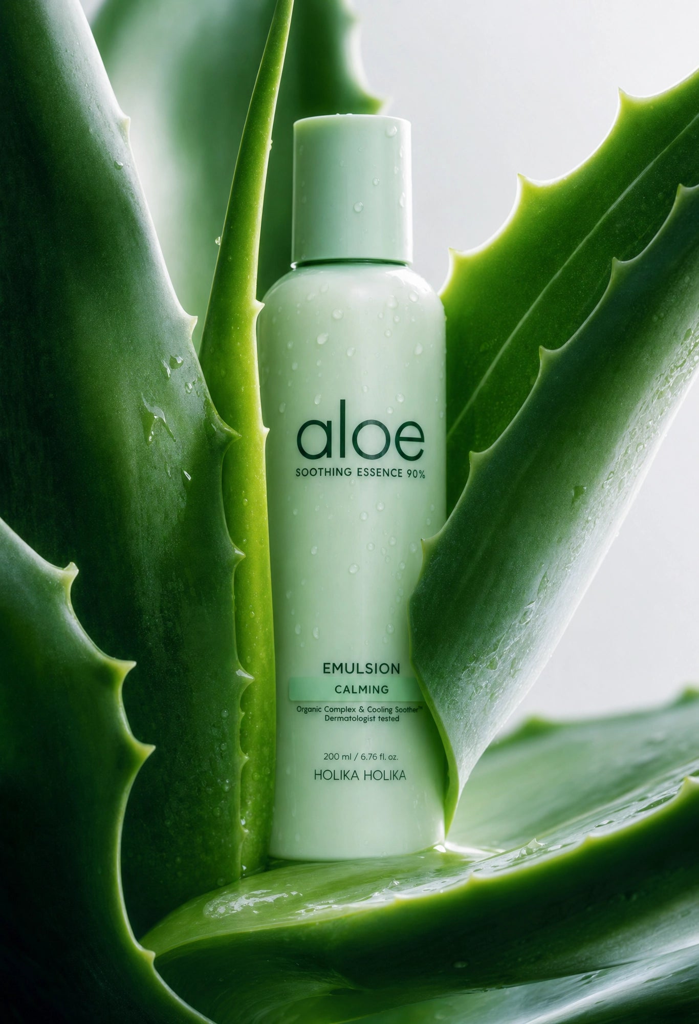 Nawilżająca emulsja do twarzy Aloe Soothing Essence 90%