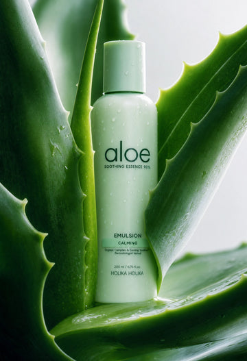 Nawilżająca emulsja do twarzy Aloe Soothing Essence 90%